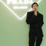 Mariya Nishiuchi Instagram - ついに！！！ 待ちに待ったプラダビューティーが3月20日から全国発売開始しました！！ そしてプラダ ビューティワークショップに参加してきました💎 パッケージもプラダらしい三角がモチーフで可愛くてサスティナブルだし、色もとても繊細で着け心地も良く早速お試しさせてもらいました！💄 そして保湿力抜群のリップ バームは男女問わずギフトにもおすすめだそうで私も早速ギフトに買います🤍 @pradabeauty @prada #PR #pradabeauty #プラダビューティ #prada