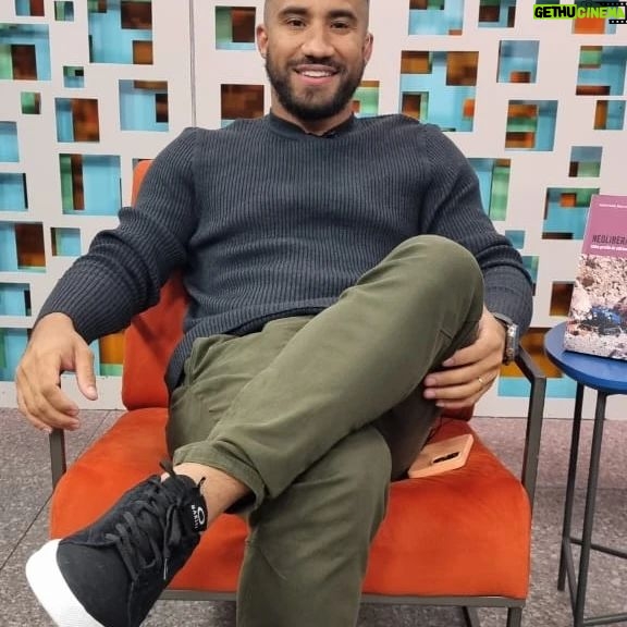 Marjorie Estiano - 18K Likes - #PapoDeSegundaNoGNT no ar! 📺🤩 Com a atriz Marjorie Estiano e o psicanalista Christian Dunker, o Papo debate o poder e a atração, como lidamos com o fim, e fatos da nossa biografia que podem vir à tona. Liga no GNT e vem com a gente papear!