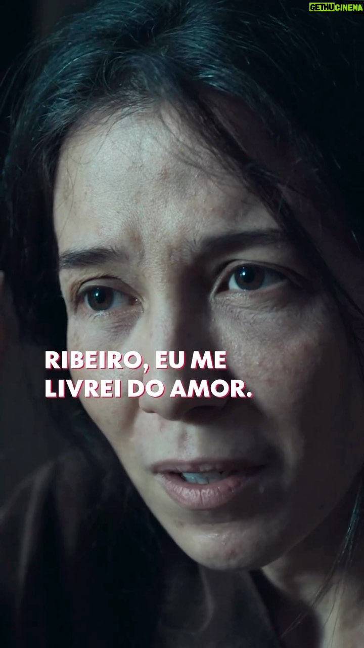 Marjorie Estiano Instagram - #repost @globoplay Depois de tanto tempo, será que o Ribeiro vai ter uma chance? 👀 #FimNoGloboplay chega dia 25/10 e eu já tô contando os segundos! ✨ #PraTodosVerem: teaser da série Fim, com cenas de Ribeiro interpretado por Emilio Dantas .