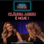 Marjorie Estiano Instagram – Eu tive o privilégio de ser entrevistada por essa mulher que eu tanto admiro. E fiquei tão feliz com o resultado que quis entender o que foi que fez a entrevista ser tão legal. E acho que foram vários pontos.
É um diálogo de fato! Tem escuta, tem troca, você percebe que a Naná está ouvindo, está interessada, está presente e sim, tem um roteiro, mas a conversa é desencadeada principalmente pela escuta. Tem sensibilidade dando tempo para o entrevistado pensar, sentir, mudar de ideia, lembrar de algo…tem respeito…Mas antes de qualquer coisa tem afeto e confiança. O entrevistado fica completamente entregue porque confia na índole e na amorosidade desse ser tão humano. Hoje vai ao ar mais uma entrevista, e agora com a maravilhosa da Cláudia Abreu, de quem somos meeeeeeeega fans!!! E eu to doida pra acompanhar esse papo que sem dúvida nenhuma foi lindo, porque foi através de você, Nanazinha!!! Esse filtro de beleza da internet!!! Que Kyle Jenner o que!!! Filtro de beleza é Naná!!!!! @nanakarabachian @moniquegardenbergoficial @guigarcialeme