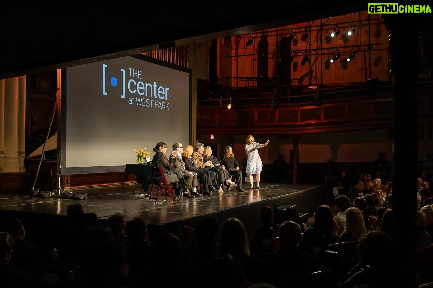 Mark Ruffalo Instagram - Unforgettable moments at The Center at West Park’s screening of You Can Count on Me. Sunday’s grand opening of the CWP Film Center was sold-out with a wait list of over 500. The magic of the CWP Sanctuary Space, the first reunion of the cast and producers since its original showing, George Whipple of NY1 interviewing the cast as he did 25 years ago, and the audience’s extraordinary experience of memories shared in the talkback with the cast was incredible. We want to thank all who made this possible. 📸 @peterfisherofficial