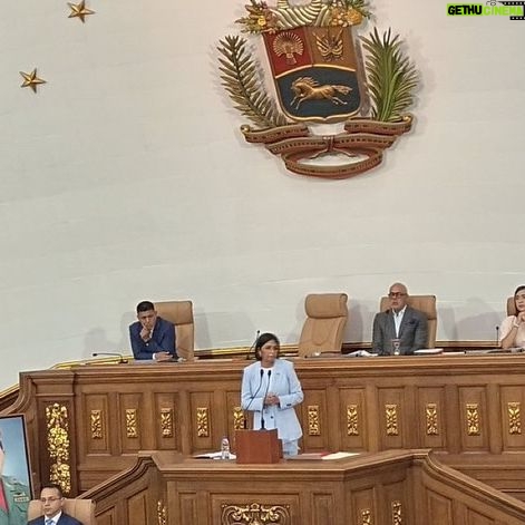 Marlene De Andrade Instagram - 🔵Derecho de palabra de la Vicepresidenta Ejecutiva de la República Bolivariana de Venezuela, Primera Vicepresidenta del Consejo de Ministros y Ministras del Poder Popular de Economía, Finanzas y Comercio Exterior, Doctora Delcy Eloina Rodríguez Gómez en ocasión de presentar el Proyecto de Ley contra el Fascismo, Neofascismo y Expresiones Similares, de acuerdo a lo consagrado en el artículo 204 numeral 1 de la Constitución de la República Bolivariana de Venezuela. 🔵Presidente de la aN, diputado, Jorge Rodríguez: “Este es un pueblo que decidió ser libre. Este es un pueblo de mujeres y hombres libres. Esta Ley que trae por encomienda del Pdte. @NicolasMaduro de mano de la Vicepresidenta Rodríguez, es una expresión necesaria para dar el debate con estos sectores de la vida política venezolana, que se definen como pertenecientes a la oposición”. 🔵Diputado Diosdado Cabello Rondón presenta la primera discusión del Proyecto de Ley contra el Fascismo, Neofascismo y Expresiones Similares, de conformidad con lo establecido en el artículo 104 del Reglamento Interior y de Debates de la AN. 🔵#02Abr || Queda aprobado por Mayoría Calificada, el Proyecto de Ley contra el Fascismo, Neofascismo y Expresiones Similares, en su primera discusión 🇻🇪🙏🏻🙏🏻🙏🏻