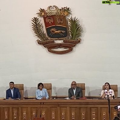 Marlene De Andrade Instagram - 🔵Derecho de palabra de la Vicepresidenta Ejecutiva de la República Bolivariana de Venezuela, Primera Vicepresidenta del Consejo de Ministros y Ministras del Poder Popular de Economía, Finanzas y Comercio Exterior, Doctora Delcy Eloina Rodríguez Gómez en ocasión de presentar el Proyecto de Ley contra el Fascismo, Neofascismo y Expresiones Similares, de acuerdo a lo consagrado en el artículo 204 numeral 1 de la Constitución de la República Bolivariana de Venezuela. 🔵Presidente de la aN, diputado, Jorge Rodríguez: “Este es un pueblo que decidió ser libre. Este es un pueblo de mujeres y hombres libres. Esta Ley que trae por encomienda del Pdte. @NicolasMaduro de mano de la Vicepresidenta Rodríguez, es una expresión necesaria para dar el debate con estos sectores de la vida política venezolana, que se definen como pertenecientes a la oposición”. 🔵Diputado Diosdado Cabello Rondón presenta la primera discusión del Proyecto de Ley contra el Fascismo, Neofascismo y Expresiones Similares, de conformidad con lo establecido en el artículo 104 del Reglamento Interior y de Debates de la AN. 🔵#02Abr || Queda aprobado por Mayoría Calificada, el Proyecto de Ley contra el Fascismo, Neofascismo y Expresiones Similares, en su primera discusión 🇻🇪🙏🏻🙏🏻🙏🏻
