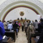 Marlene De Andrade Instagram – 🔵#21Mar || Queda aprobado por Unanimidad el Proyecto de Ley Orgánica para la Defensa de la Guayana Esequiba.

🔵Diputado Hermann Escarrá toma el derecho de palabra para resaltar el trabajo que llevó el Proyecto de Ley Orgánica para la Defensa de la Guayana Esequiba.

🔵Diputado Diosdado Cabello @dcabellor : 

“Está AN reivindica el derecho del pueblo venezolano de defender nuestro territorio con una Ley aprobada”.

🔵El Sol de Venezuela nace en el Esequibo, Gracias Pdte. @NicolasMaduro por ser el conductor de Victorias, hoy tod@s l@s diputad@s encabezados por el Presidente de la @asamblea_ven @jorgerpsuv_ hemos escrito la Historia buena de la Patria 🇻🇪 #WinstonVallenilla