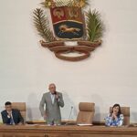 Marlene De Andrade Instagram - 🔵 #30Abr || Presidente de la AN, diputado Jorge Rodríguez, continúa el Debate sobre las declaraciones del Fiscal General de la República del día 29 de abril de 2024, dónde develó claras y firmes evidencias que vinculan a un sector de la oposición fascista con la trama de corrupción PDVSA - Cripto, de conformidad con lo establecido en el artículo 70 del Reglamento Interior y de Debates de la AN 🔵 @jorgerpsuv_ propone la conformación de una Comisión Especial para que se establezca responsabilidad política, presidida por el Primer Vicepresidente, Pedro Infante.“Me siento orgulloso de conocer y de acompañar al Presidente de la República Bolivariana de Venezuela @NicolasMaduro, el presidente que más ha combatido la corrupción en la historia de esta República. “Si uno de los nuestro incurre en actos de corrupción en contra de la República, es doloroso, pero si se convierte en un traidor, de manera automática deja de ser uno de los nuestro”. 🔵 @pinfantea || Primer Vicepresidente de la AN, diputado Pedro Infante: “Está Revolución tiene la Moral, el Pdte. @NicolasMaduro tiene la Moral, por ponerse al frente para combatir cualquier acto de corrupción ¡Caiga quien Caiga, así esté de nuestro lado. Todo corrupto en esta Revolución, es un traidor”. 🔵El presidente de la Asamblea Nacional, Jorge Rodríguez ha propuesto la conformación de una Comisión Especial para investigar las graves evidencias presentadas por el Fiscal General de la República que involucra al extremismo y sectores vinculados a la trama PDVSA-Cripto. Formaremos parte de dicha comisión l@s diputados y diputadas: Pedro Infante William Gil. Carolina García. María Gabriela Vega. Oriana Oslo. Winston Vallenilla. Jesús Faría. Bernabé Gutiérrez. Juan Carlos Alvarado. Como parte del arduo trabajo que lleva a cabo la Asamblea Nacional en la lucha contra la corrupción y en este momento crucial para el país. #AsambleaNacional #LuchaContraLaCorrupción @asamblea_ven 🇻🇪🙏🙏🙏