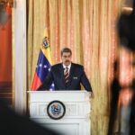 Marlene De Andrade Instagram – 🔵Pdte. @NicolasMaduro :

La decisión del 3 de diciembre, ahora se ha convertido en Ley de la República, para formar parte de la estructura jurídica del movimiento político e institucional interno de nuestro país, hoy recibimos una Ley ratificada en su carácter orgánico por parte del TSJ; y con la potestad que me da la constitución, la decisión tomada por las venezolanas y los venezolanos en el referendo consultivo será cumplida en todas sus partes, y con esta Ley, seguiremos la defensa de Venezuela en los escenarios internacionales.

🔵Luego de que el pueblo se expresara de manera constitucional el #3Dic, la Asamblea Nacional hizo lo que tenía que hacer, amplió la convocatoria a la consulta de la Ley Orgánica para la Defensa de la Guayana Esequiba. ¡Los venezolanos y las venezolanas fuimos partícipes con nuestro derecho y poder!

Con mucho orgullo, amor y compromiso firmé y promulgué esta Ley Orgánica vinculante y obligante que ha aprobado la Asamblea Nacional, ha valido la pena rescatar el sueño de las libertadoras y los libertadores, de luchar por nuestra tierra y nuestros derechos. Más temprano que tarde, recuperaremos los derechos de Venezuela sobre la Guayana Esequiba. ¡Así lo juro y así será! 🇻🇪🙏🙏

¡El Sol de Venezuela, nace en el Esequibo!

@florescilia 
@delcyrodriguezv 
@jorgerpsuv_ 
@dcabellor