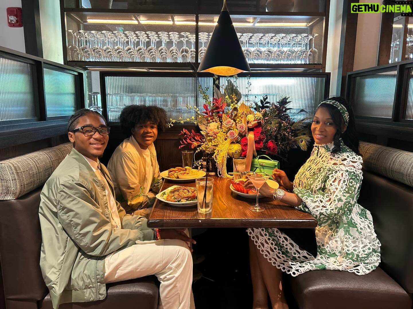 Marlo Hampton Instagram - I had a very special Mother’s Day 🌹🍽️with my favorite guys! Thanks Michael & William 😘