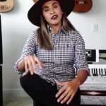 Marta Instagram – Galerinha, quem ainda não foi lá no meu canal do YouTube assistir o vídeo novo com meu amigo @mano_walter 
Vão lá conferir porque tá bem legal :)
www.youtube.com/marta10