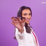 Marta Instagram - Você sabe o que é ser uma #MulherQueRepresenta? A @martavsilva10 te conta! 💪🏽💜 Neste Dia Internacional da Mulher decidimos celebrar com a rainha do futebol a força feminina e o avanço das mulheres dentro e fora de campo. Isso porque, para nós, uma #MulherQueRepresenta é uma mulher que inspira outras mulheres a lutarem pelos seus sonhos. Então #VemdeAvon fazer parte dessa união feminina e marque aqui nos comentários uma #MulherQueRepresenta na sua vida! 💖