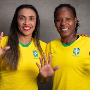 Marta Instagram - O futebol feminino tem muito a te agradecer , Obrigada por tanto e parabéns pela belíssima carreira ! Feliz e grata em ter feito parte da sua  história!
.
.

Women’s soccer has a lot to thank you for, thank you for so much and congrats on your beautiful career! Happy and thankful to have been a part of your story! @oficial_formiga @miramota  @selecaofemininadefutebol
