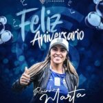 Marta Instagram - A maior jogadora de futebol de todos os tempos completa idade nova hoje. Marta Vieira da Silva nasceu em 19 de fevereiro de 1986, e construiu uma história sensacional no esporte mais amado do mundo. Azulina arretada, nunca esqueceu suas origens e seu time de coração. Você nos orgulha demais rainha, Feliz Aniversário!!! 👑 ⚽️💙
