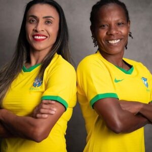Marta Instagram - O futebol feminino tem muito a te agradecer , Obrigada por tanto e parabéns pela belíssima carreira ! Feliz e grata em ter feito parte da sua  história!
.
.

Women’s soccer has a lot to thank you for, thank you for so much and congrats on your beautiful career! Happy and thankful to have been a part of your story! @oficial_formiga @miramota  @selecaofemininadefutebol