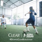 Marta Instagram - E aí, galera! Tem mais novidade de Clear Bora Jogar para vocês! Agora, além de aprender e praticar futebol com as 10 aulas da plataforma, vocês também podem entrar no #DesafioClearBoraJogar e ter a chance de aparecer aqui no meu perfil. Para participar, é só postar um vídeo no FEED do Instagram realizando o challenge proposto na aula de CHUTE (aula 5) e utilizando a #DesafioClearBoraJogar. Lembrem-se de deixar o perfil público e me marcar! Vocês têm até o final de novembro para compartilhar com a gente, e vou estar bem atenta para escolher o vídeo mais criativo 👀 Então, Bora Jogar?! Só acessar a plataforma Clear Bora Jogar para assistir a aula 5 e conferir o regulamento!
