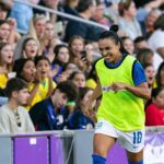Marta Instagram - Just look at all the fan reactions to Marta warming up 🫶
