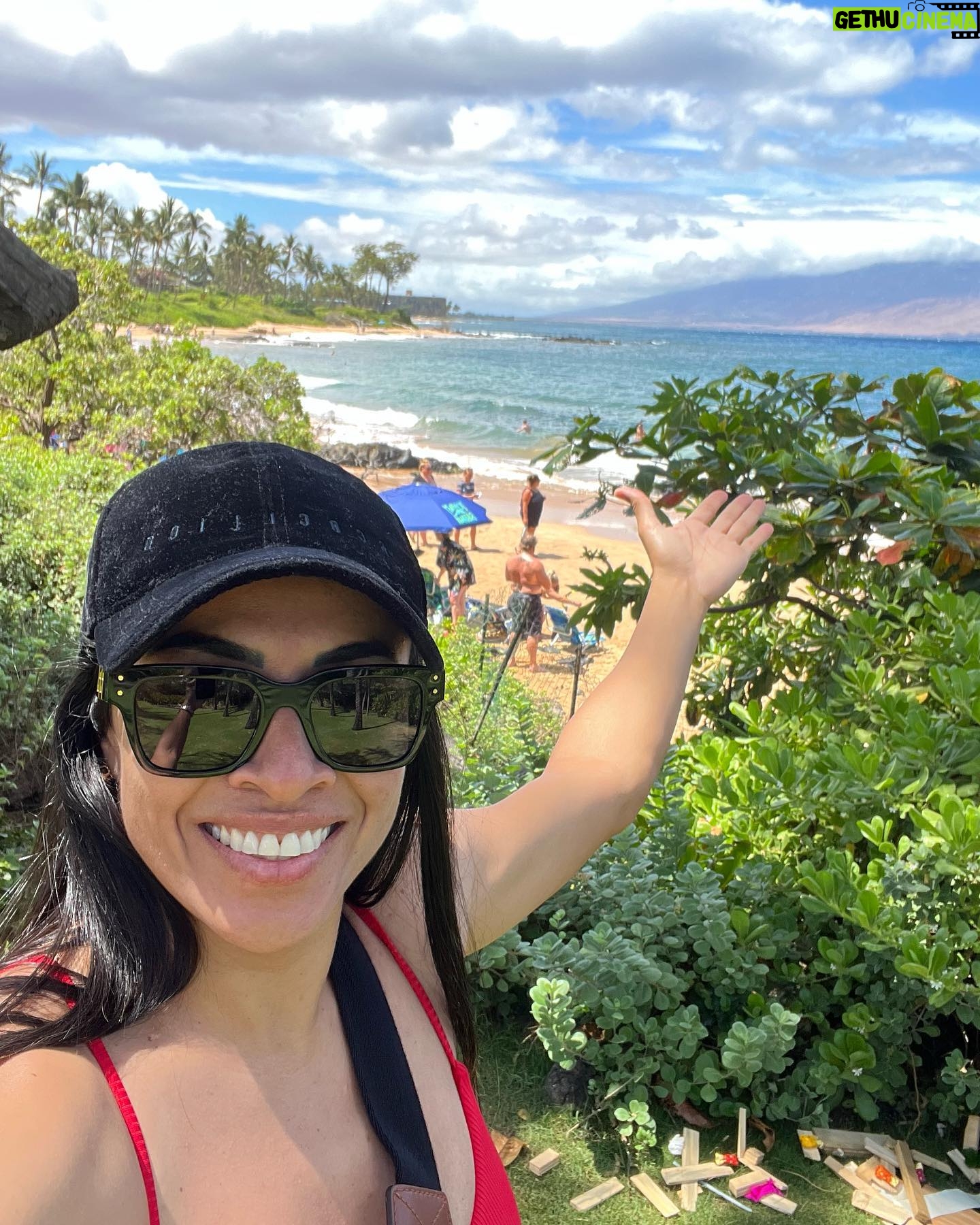 Marta Instagram - The best times in Maui 🤙🏽! Gratidão 🙏🏽! @carrie__lawrence