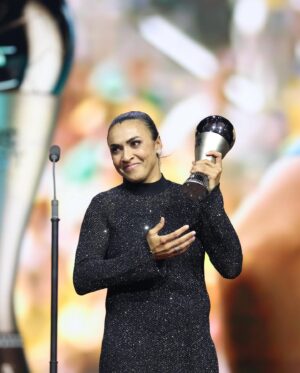 Marta Instagram - Simplesmente Marta Vieira da Silva. Rainha. 👑🇧🇷

📸 Michael Regan / @fifa / Getty Images