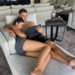 Marta Díaz Instagram – Feliz cumpleaños @sergioregui ❤️
Creo que hoy es el mejor día para repetirte lo orgullosa que estoy de ti, lo valiente que eres, y lo mucho que nos has enseñado en este año tan diferente y complicado. 

Tan tan feliz y agradecida a la vida por pasar este cumpleaños juntos. Te quiero mucho mi amor, feliz vida!