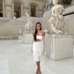 Marta Díaz Instagram - ✨ MUSEO DEL LOUVRE ✨ sigo asimilando lo que pasó ayer, estuvimos grabando a puerta cerrada en el museo, para la campaña de la nueva colección de Lancome x The Louvre 🥹 Gracias @lancomeofficial por confiar en mi un año más, como embajadora de la marca, orgullosa de ser parte de esta gran familia 🫶🏼