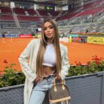 Marta Díaz Instagram - Día de tenis 🎾🫶🏼 sabor agridulce 🙃 pero siempre apoyandote Carlitosss!