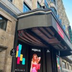 Marta Hazas Instagram - Una semanita muy interesante… charlas con mujeres que me gusta escuchar, en el cine Capitol @mujer.es_ Nuestra película AMIGOS HASTA LA MUERTE nos sigue dando alegrías. Presentación de las Nuevas Aventuras de Esther, por fin, el FINAL de estos maravillosos cómics, y he tenido la suerte de hacer el prólogo. Gracias @en_principio_ya_veremos 😊 Y a seguir tirándome a la piscina 💪🏻 . @20min @fornielessonia @nuriarocagranell @boticariagarcia @lydiavalentin @labienquerida @mediolimonproducciones #amigoshastalamuerte @estherysumundooficial @dolmeneditorial @saloncheska