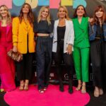 Marta Hazas Instagram - Una semanita muy interesante… charlas con mujeres que me gusta escuchar, en el cine Capitol @mujer.es_ Nuestra película AMIGOS HASTA LA MUERTE nos sigue dando alegrías. Presentación de las Nuevas Aventuras de Esther, por fin, el FINAL de estos maravillosos cómics, y he tenido la suerte de hacer el prólogo. Gracias @en_principio_ya_veremos 😊 Y a seguir tirándome a la piscina 💪🏻 . @20min @fornielessonia @nuriarocagranell @boticariagarcia @lydiavalentin @labienquerida @mediolimonproducciones #amigoshastalamuerte @estherysumundooficial @dolmeneditorial @saloncheska