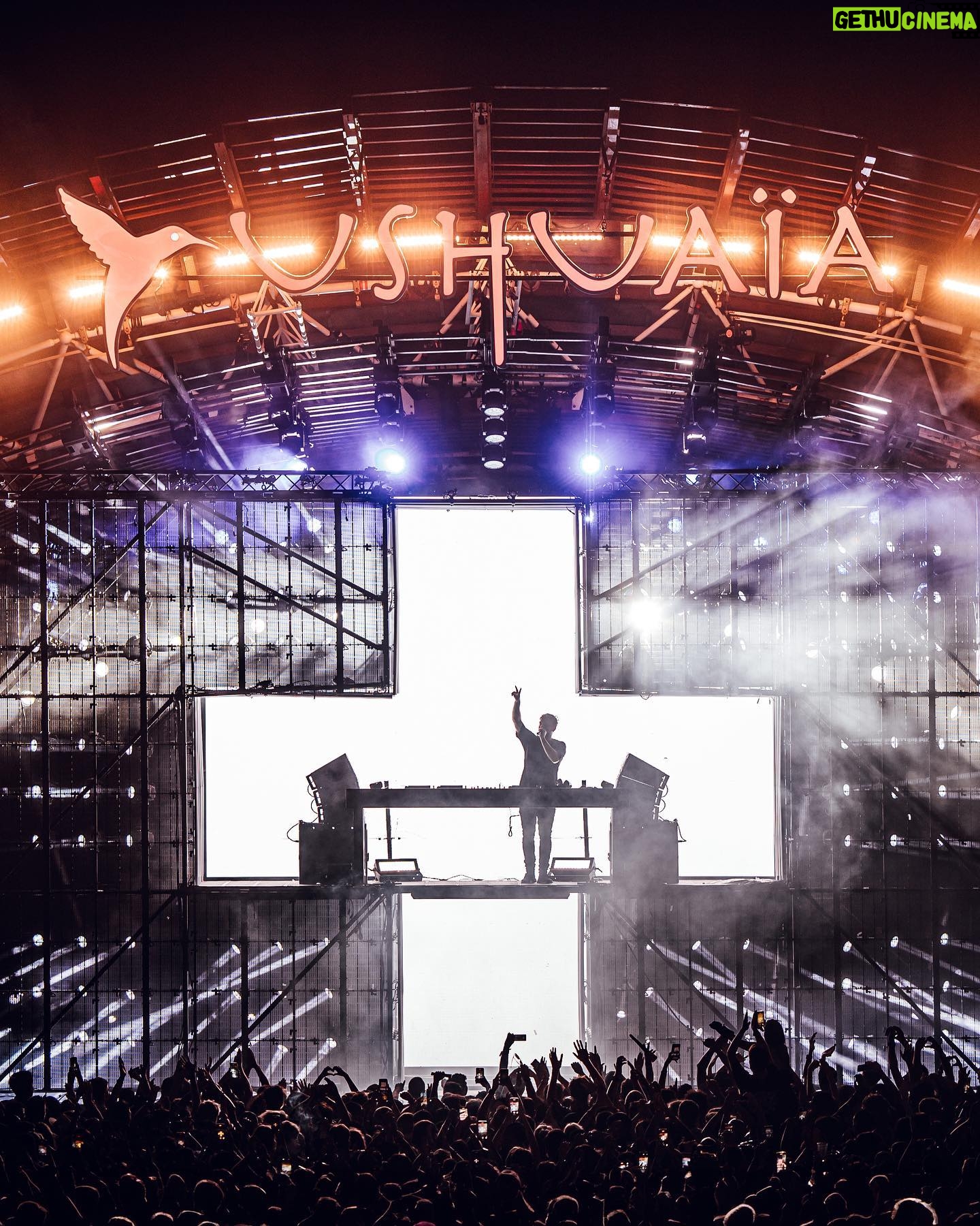 Martin Garrix Instagram - the full line-up for my residency at @ushuaiaibiza this summer is here!! who will i see there? ticket link in bio.