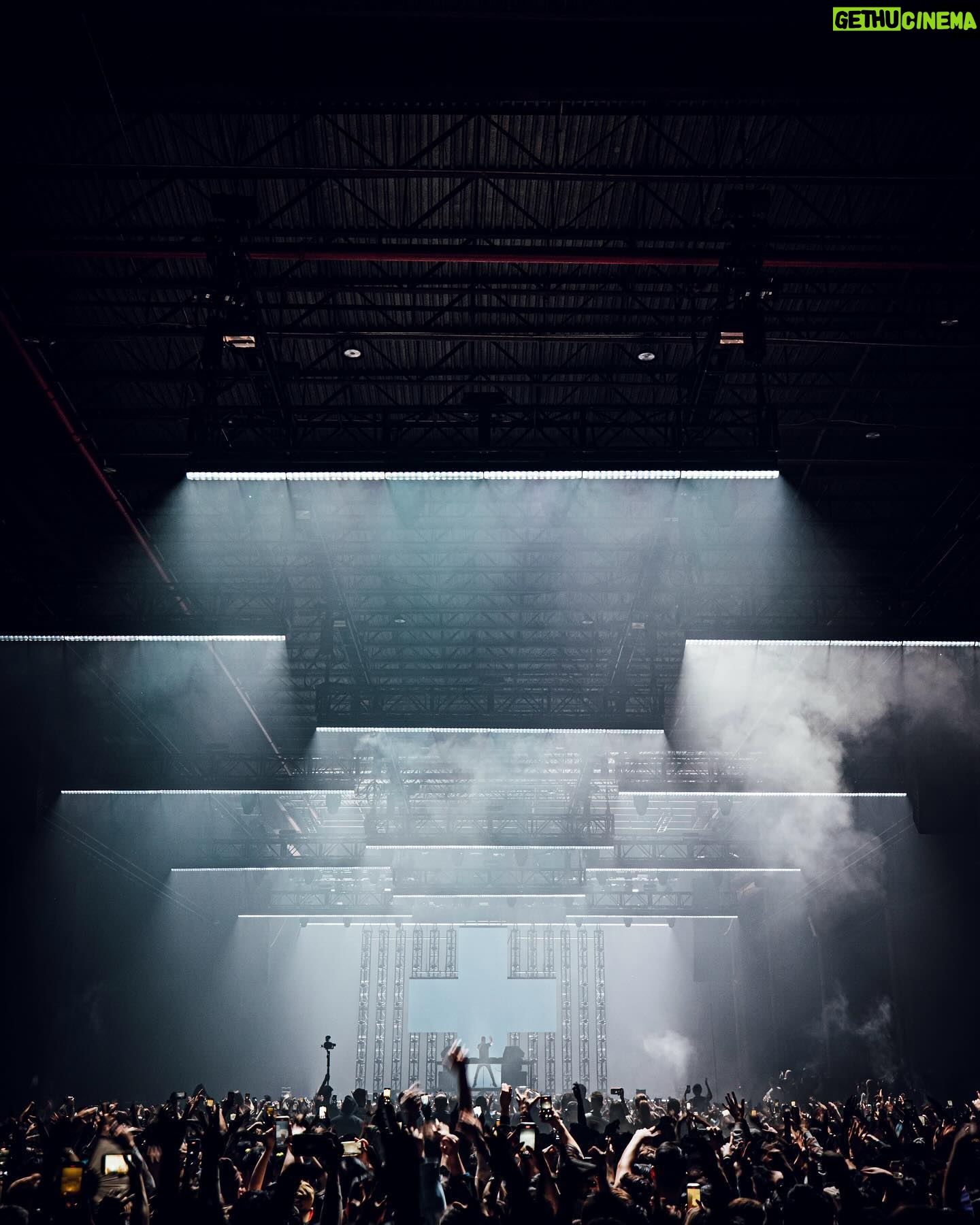 Martin Garrix Instagram - Night 2 in New York... so much joy and energy in the air thank you thank you thank you!! miss you guys already and can’t wait to come back ❤️❤️
