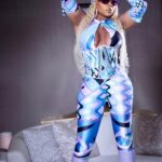 Mary J. Blige Instagram – Happy blessed Sunday!!!! 
💜💜🙏🏽🙏🏽💜
Custom @emiliopucci