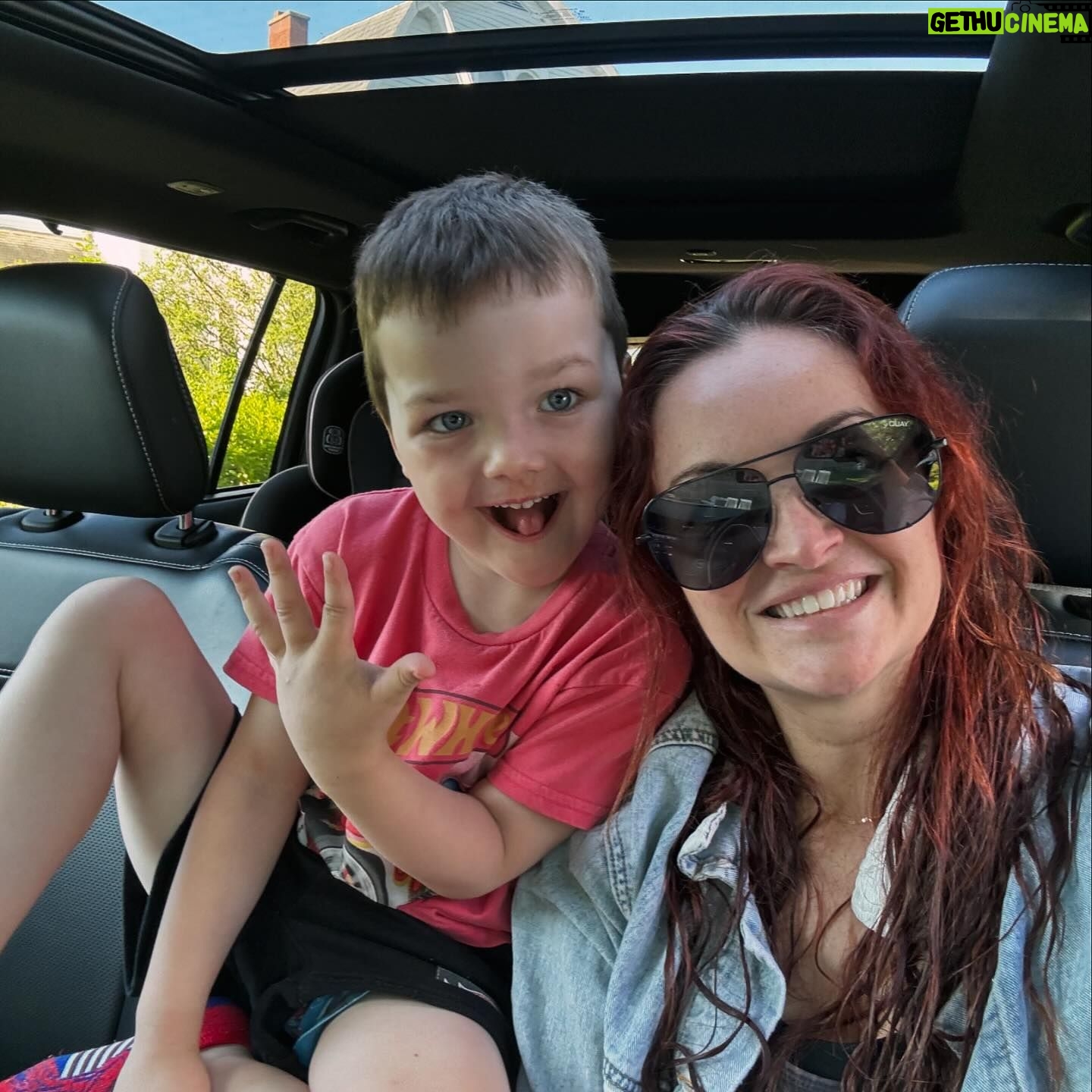 Mary Louis Kanellis-Bennett Instagram - Roll call… what an insane week!!! And it’s only Wednesday!!! Freddie’s birthday party, baseball, it’s the last week of school, Heels Call, Signing, dress rehearsal, and some other things… wow!!!
