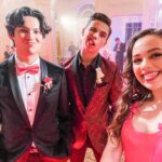 Mary Mouser Instagram - prom szn makin me miss my CK fam extra 💖🖤 (ps. Sam never has pockets so I have to ask my friends to hold my phone… clearly I need a new system bc I never learn the lesson of keeping them out of my camera roll 🙄)