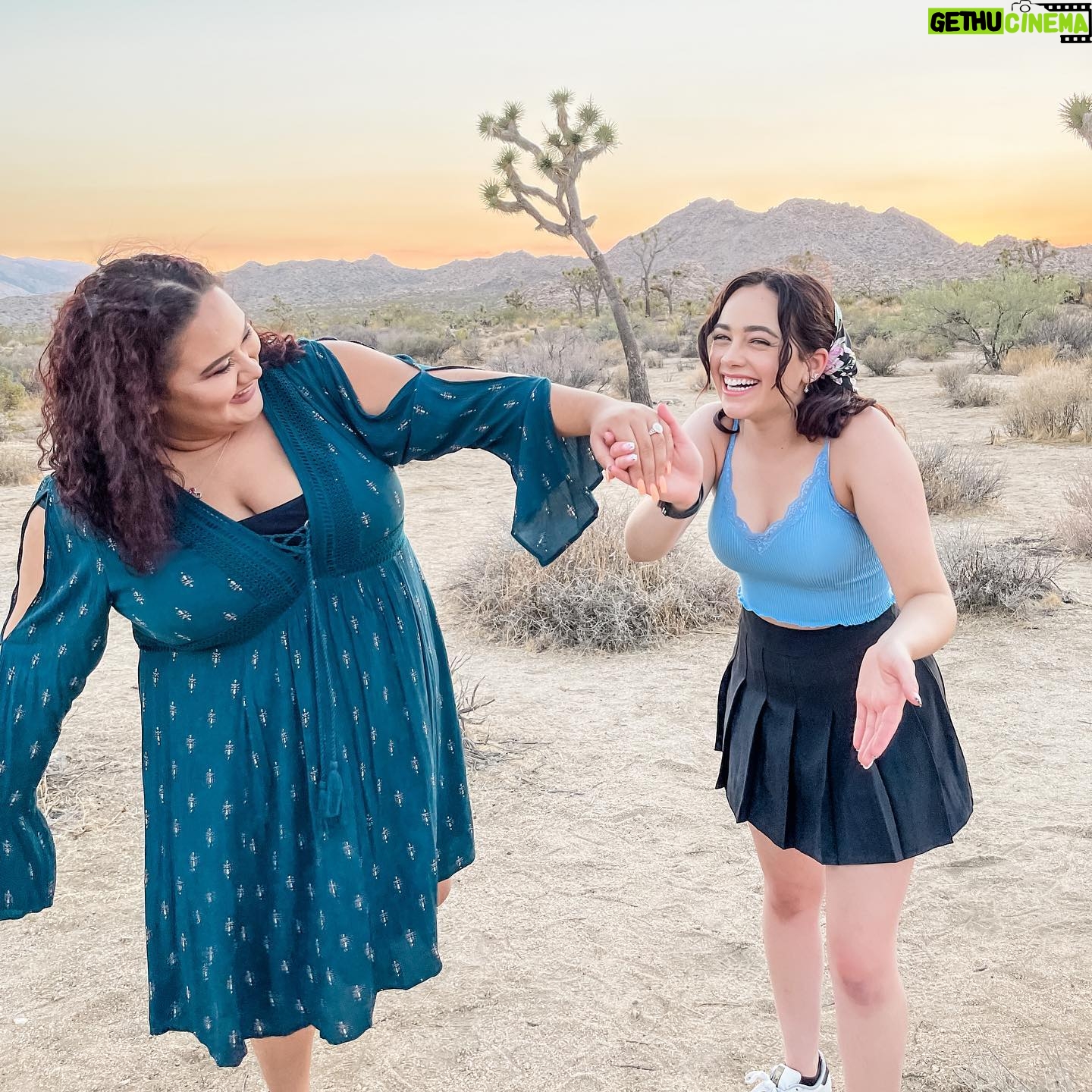 Mary Mouser Instagram - when your bestie gets engaged and you get to be there to cheer her on π₯° @infinitejayy7 - your happiness is everything π & I canβt wait to be here for every step of the way! (and to get to eat my fave food ever - wedding cake. I get to help taste the samples right??) π
ππ°π§