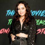 Mary Mouser Instagram - 1978, you say? ✌️✌️✌️ had so much fun last night! thanks @netflix for a night of checking over my shoulder for an axe-wielding slasher 😜 #fearstreet & thanks to my bestie @gabrielletomm for always keeping me on my toes and ready to throw down 😈 …and for letting me borrow her @royal.coven shirt from the ACOTAR collection when I missed the drop 🥺