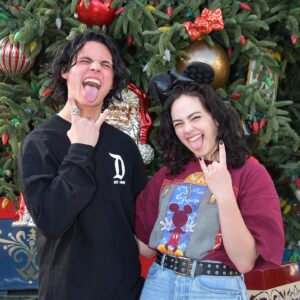 Mary Mouser Instagram - magical holiday adventures at my favorite place with some of my favorite people ✨

Thank you @disneyland & @disneyparks for a spectacular kick off to the holiday season ❤️ #DisneylandHolidays #DisneylandChristmas