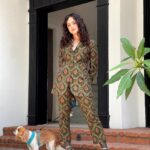Mary Mouser Instagram - ❤️‍🔥🌹❤️‍🔥 stylist: @laura_sophie_cox hair: @michaelduenas make up: @courthart1 thanks for making me feel like an absolute rockstar 💚 suit: @gucci shoes: @gucci tights: @richardquinn jewels: @thisisstateproperty & @cathywaterman