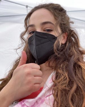Mary Mouser Instagram - SEASON 4 OF COBRA KAI IS STREAMING NOW ON NETFLIX ❤️‍🔥

okay now that I have your attention… here are a few bts pics from S4 of some magical moments and some wonderful people that I feel so grateful to know and spend my days with. Bringing the world of Cobra Kai to life truly feels like a dream every day and I have you to thank for making that dream a reality. 👊💖

More BTS to come - but I don’t want to spoil anything just yet. GO GET WATCHING SO I CAN SHARE THIS FUN STUFF! (ps. have I mentioned you should never ask @tannerbuchananofficial or @xolo_mariduena to hold your phone for you during a take? 🙄)