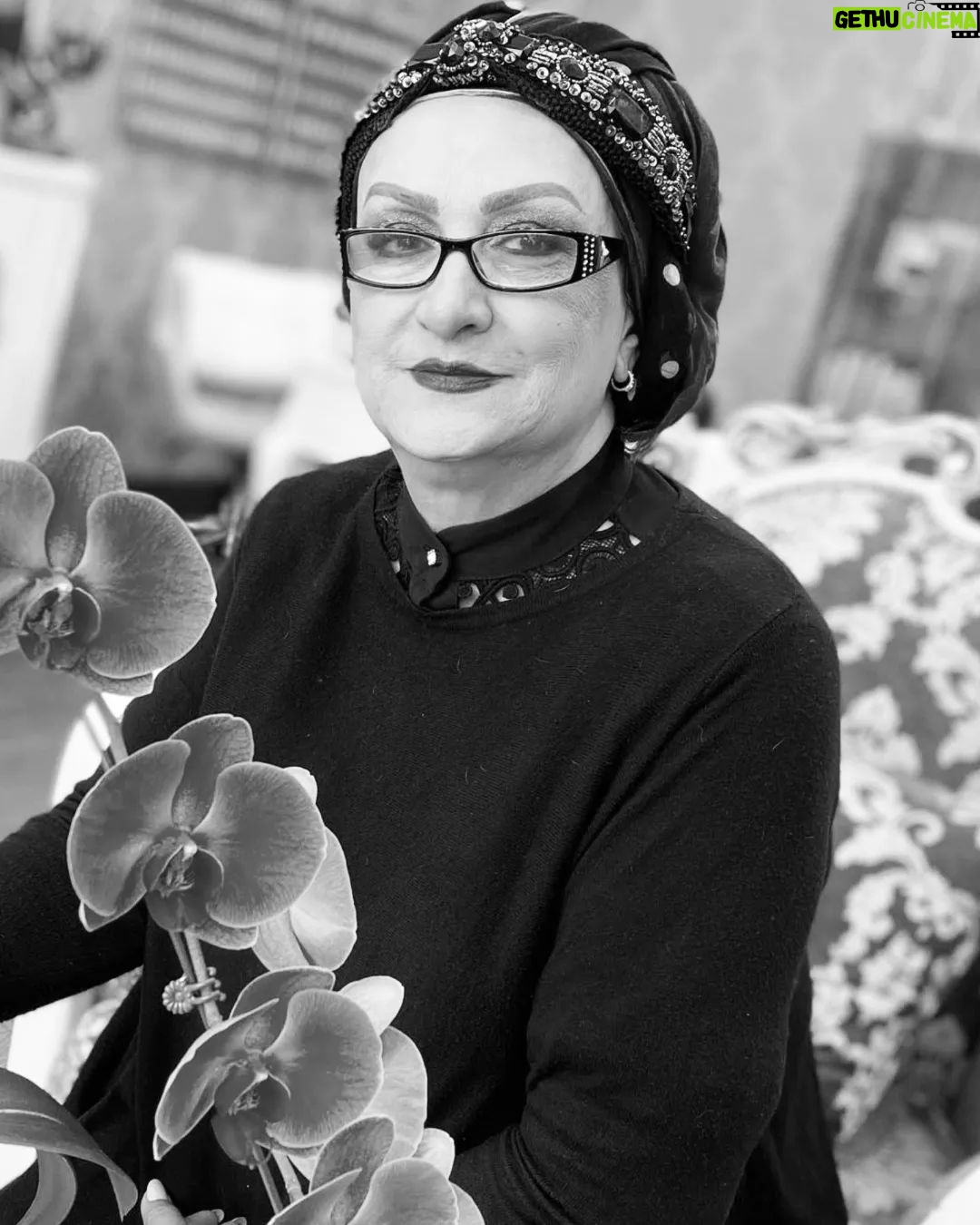 Maryam Amirjalali Instagram - بامید روزهایخوبزندگی در کنارعزیزانم💙💙💙💙
