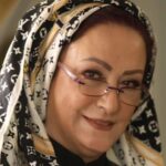 Maryam Amirjalali Instagram – زندگی‌تغیرمی‌کند’‌ شاید
عشقت‌راازدست بدهی ،
تکه‌هائی‌‌ازخودت‌را گم‌کنی
که هیچوقت فکرش‌راهم
نمی کردی ….
اماناگهان بدون اینکه متوجه
شوی‌ این تکه ها‌ برمی گردند
عشق‌جدیدی واردمی شود،
دوستان بهترین می ایند و
انگاه یک خودقوی ترواگاه‌تر
درائینه بتولبخند می‌ زند💙

..
.