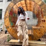 Maryam Basir Instagram - Saturday smiles and good vibes only! 😄✨ Wishing you a fabulous and fun-filled weekend! 💃🏾♥️ #SaturdaySmiles #WeekendVibes #GoodVibesOnly #FunFilledSaturday #MaryamBasir