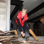 Maryse Mizanin Instagram – Trying to not break a nail!!!! 💅🏻

#ManorMarmiz #renovation #realestate
