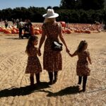 Maryse Mizanin Instagram - Beautiful day at the farm!!!! 🍁🍂 🎃