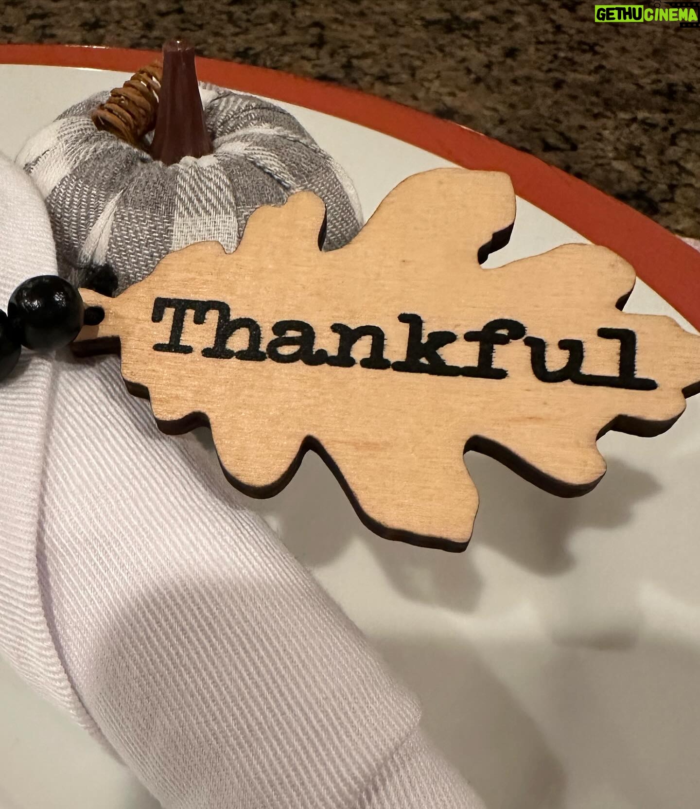 Maryse Mizanin Instagram - Happy Thanksgiving 🍁