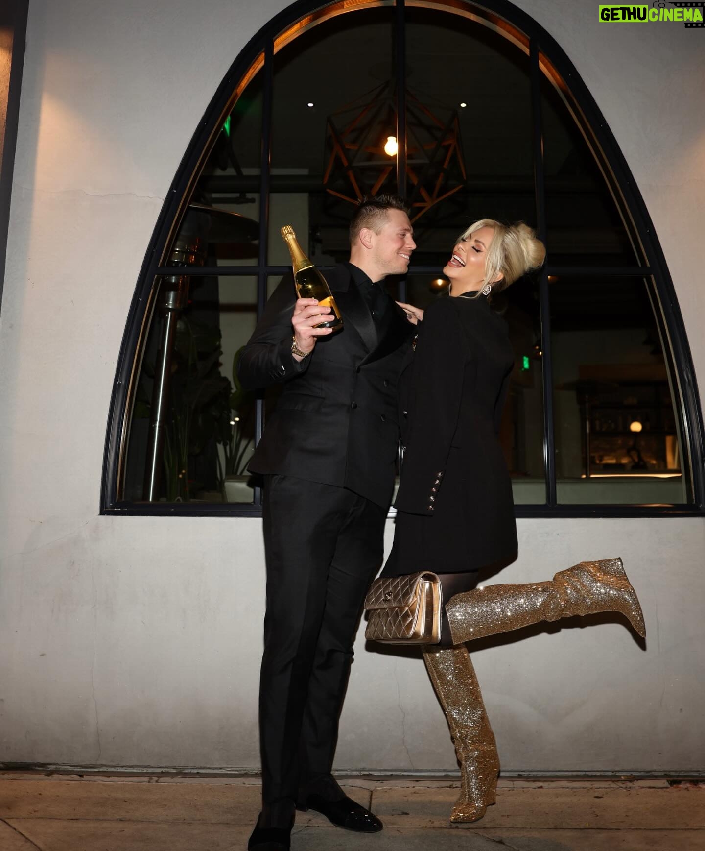 Maryse Mizanin Instagram - Happy New Year 🎊🍾 🎉