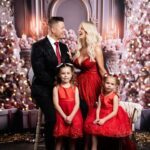 Maryse Mizanin Instagram - ❤️ #ItFamily #Holidays ❤️