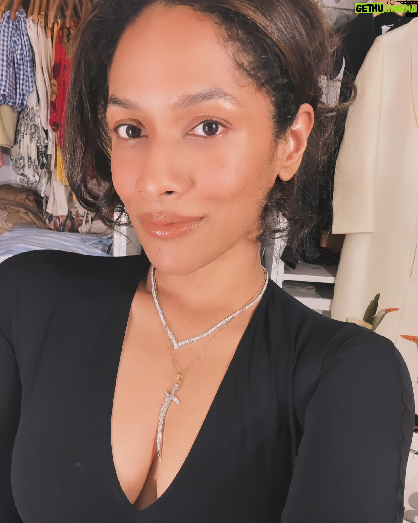 Masaba Gupta Instagram - Life dump - slide to the last slide to see how I transform into an angry bird on every zoom call 🥳🫶🏽