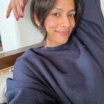 Masaba Gupta Instagram - Smiles in between sulking (since 1992)😛🙃
