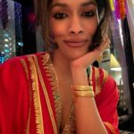 Masaba Gupta Instagram – A special Diwali. Papa ♥️ and lots of pyaar from people who bring light into my life everyday.Have a great year,everyone. 🪔 #happydiwali