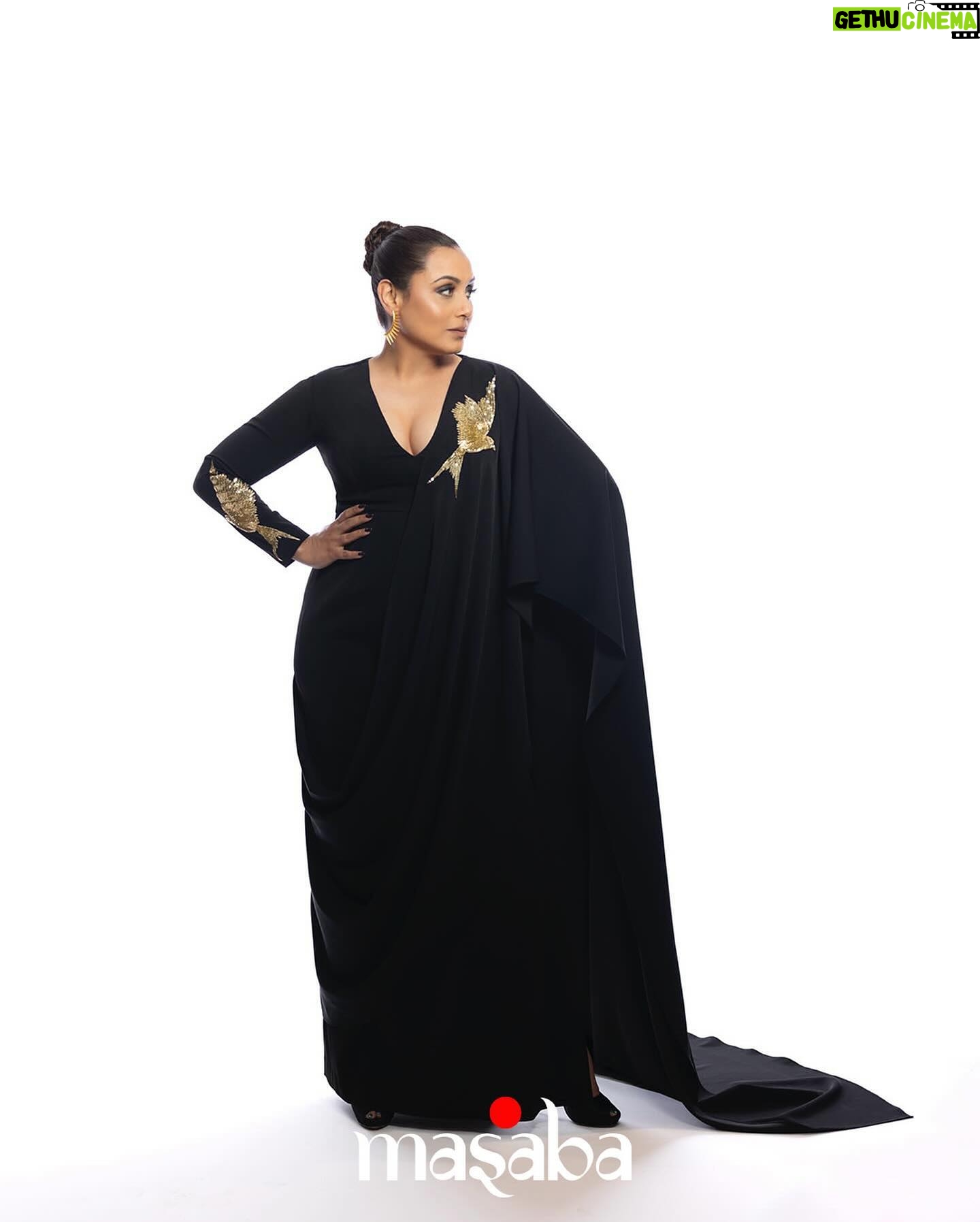 Masaba Gupta Instagram - #ranimukerji in custom @houseofmasaba ⢠I love dressing Rani because of how sure she is about what she likes to wear. A woman completely attuned to her body. Comfort being priority and one simple phone call later a quick discussion on hair,makeup and accessories,the look comes to life both in my head and in reality. Congratulations on your big win last night š¤š¦āā¬
