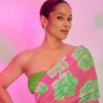 Masaba Gupta Instagram – Ya’all wanted a hot print in sequins? I am giving you a hot print in sequins.Feeling Festive in the ‘Nurvi Sitara’ Saree by @houseofmasaba and super-stay kajal and lips by @lovechildbymasaba ✨| 📸 @mohitvaru | Shop Link in bio