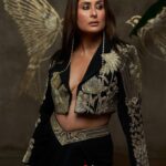 Masaba Gupta Instagram - Kareena Kapoor Khan is breathtaking in the Son Chidiya cropped Blazer Set in black. A bride’s trousseau is incomplete without a classic black jacket bursting with embellishments - perfect for when the bride wants to let her hair down.. #TheMasabaBride #HouseofMasaba