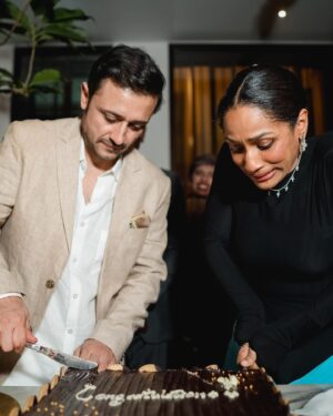 Masaba Gupta Instagram - Be a coy bride they said! 🥹😂not one picture with my mouth shut..laughing away into year one .. with many more to go ! Happy Anniversary @instasattu (stay off Instagram as you do 😂 only one of us can have anxiety)